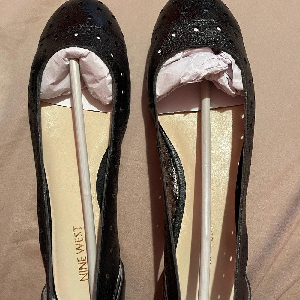 Nine West New Black flats